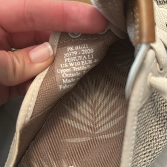 OluKai Pehuea Li Women’s Sneakers Sz 10 - Picture 4 of 8